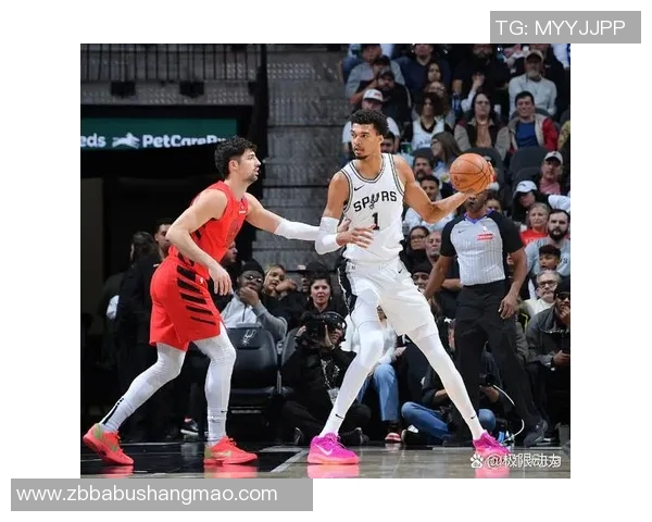 2012年NBA西部半决赛雷霆与马刺的激烈对决与精彩瞬间回顾